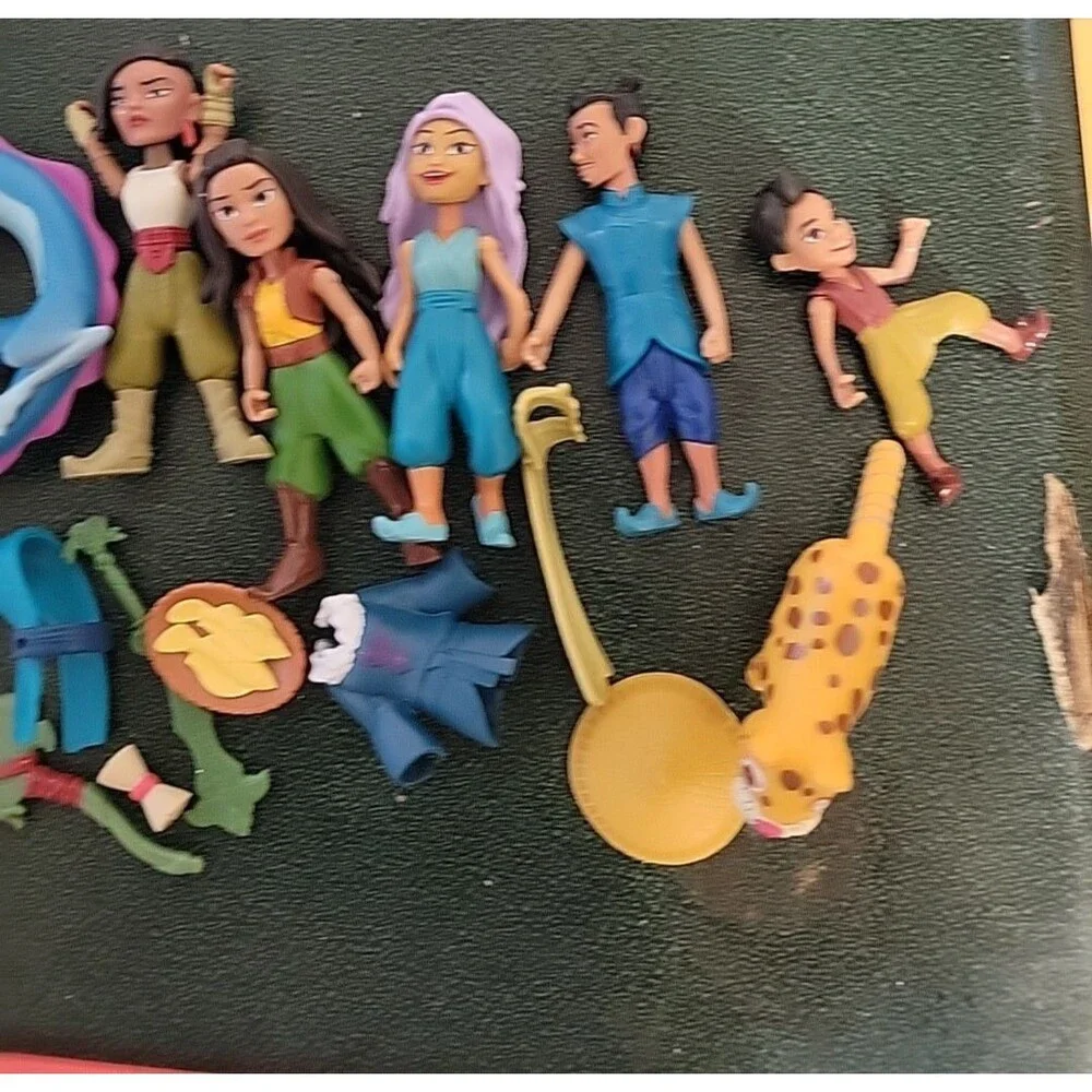 Disney Raya and the Last Dragon‎ Toy Figures Playset cake toppers